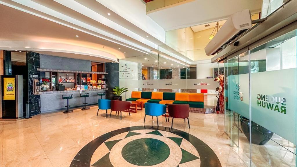 Malyabhara Hotel - Formerly Ibis Malioboro Jogjakarta Buitenkant foto